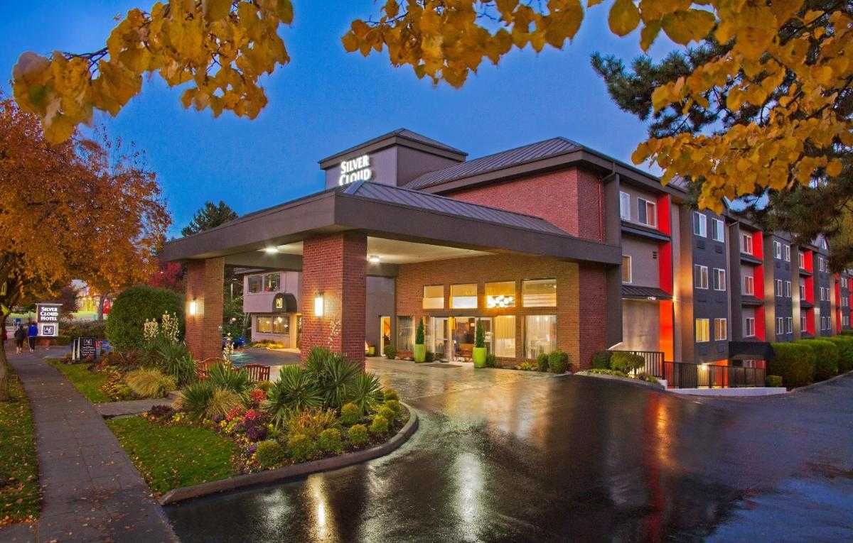 624 Lander Building